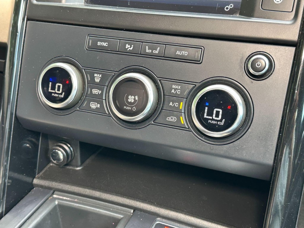 LAND ROVER DISCOVERY 3.0 TD V6 SE 2017