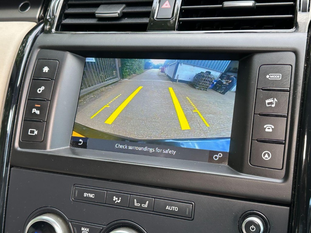 LAND ROVER DISCOVERY 3.0 TD V6 SE 2017