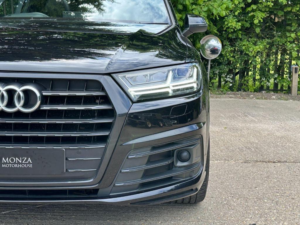 AUDI Q7 3.0 TDI V6 S line 2018