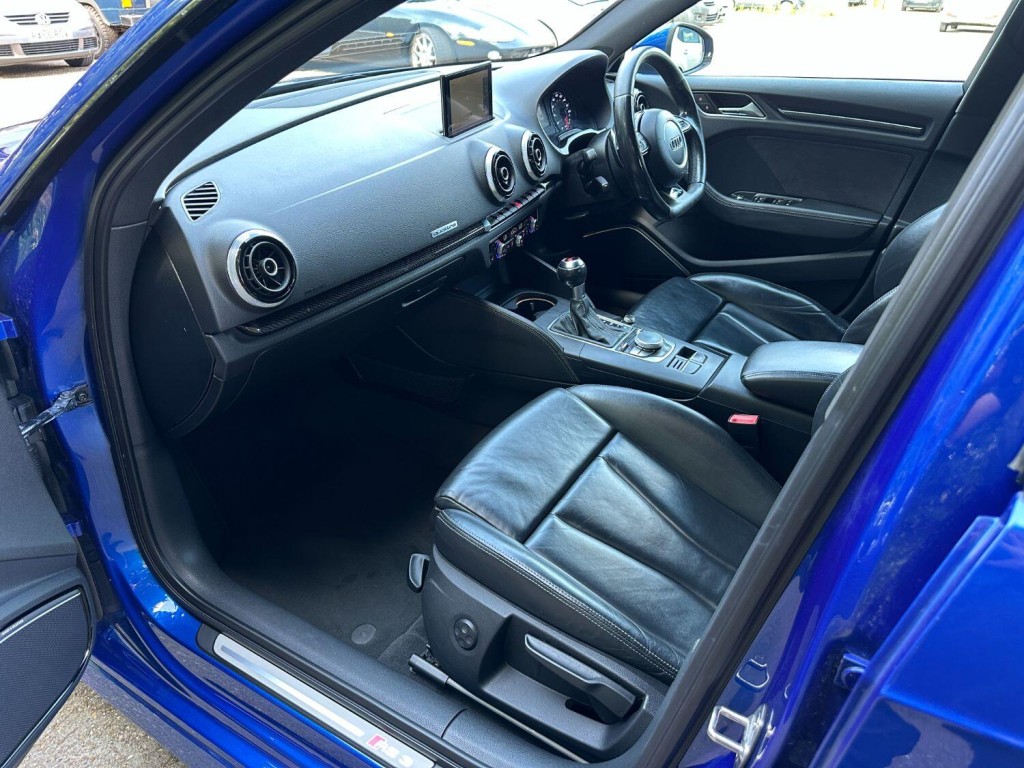 AUDI RS3 2.5 TFSI Quattro 2015