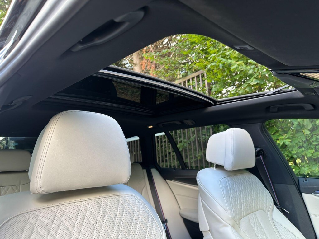 BMW 5 SERIES 3.0 530d xDrive M Sport Touring 2022