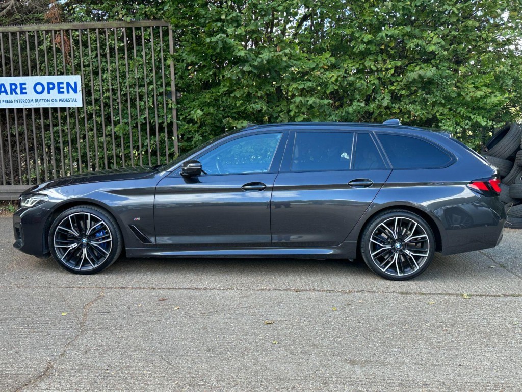 BMW 5 SERIES 3.0 530d xDrive M Sport Touring 2022