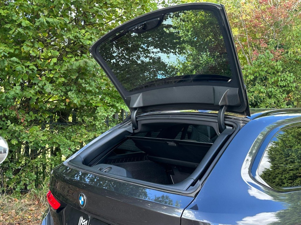 BMW 5 SERIES 3.0 530d xDrive M Sport Touring 2022