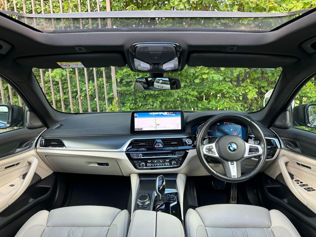 BMW 5 SERIES 3.0 530d xDrive M Sport Touring 2022