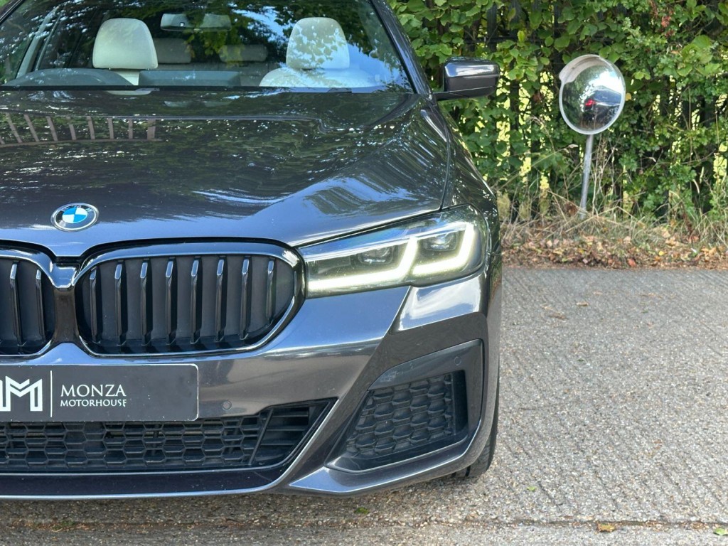 BMW 5 SERIES 3.0 530d xDrive M Sport Touring 2022