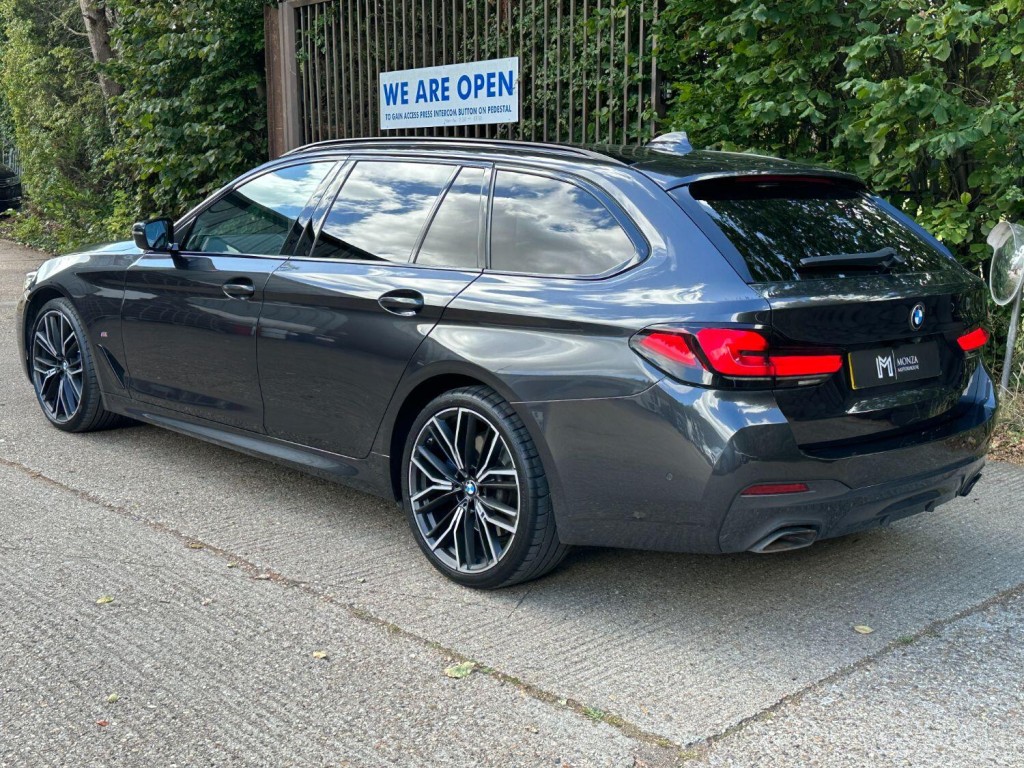 BMW 5 SERIES 3.0 530d xDrive M Sport Touring 2022