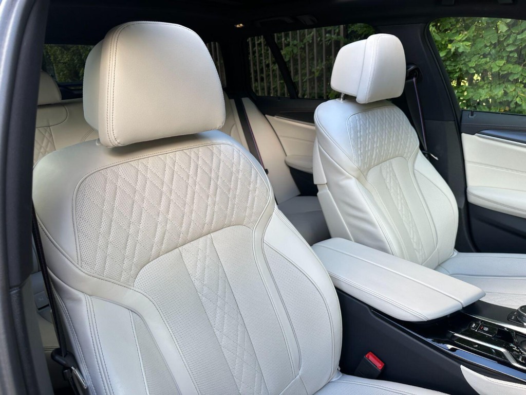 BMW 5 SERIES 3.0 530d xDrive M Sport Touring 2022