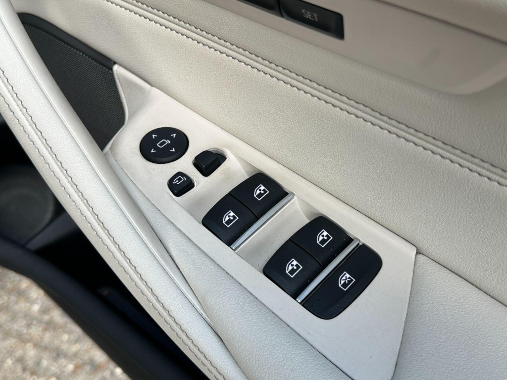 BMW 5 SERIES 3.0 530d xDrive M Sport Touring 2022