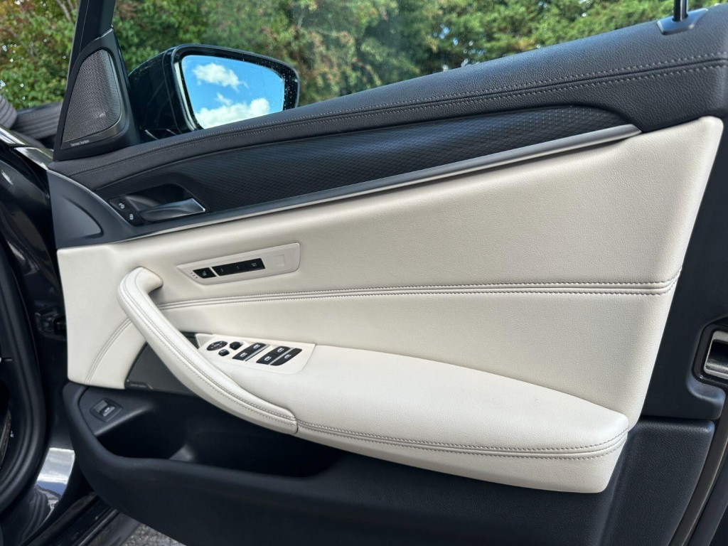 BMW 5 SERIES 3.0 530d xDrive M Sport Touring 2022