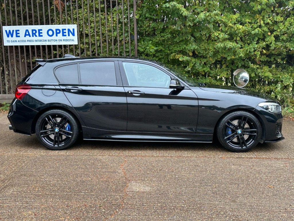 BMW 1 SERIES 3.0 M140i Shadow Edition 5-door 2019