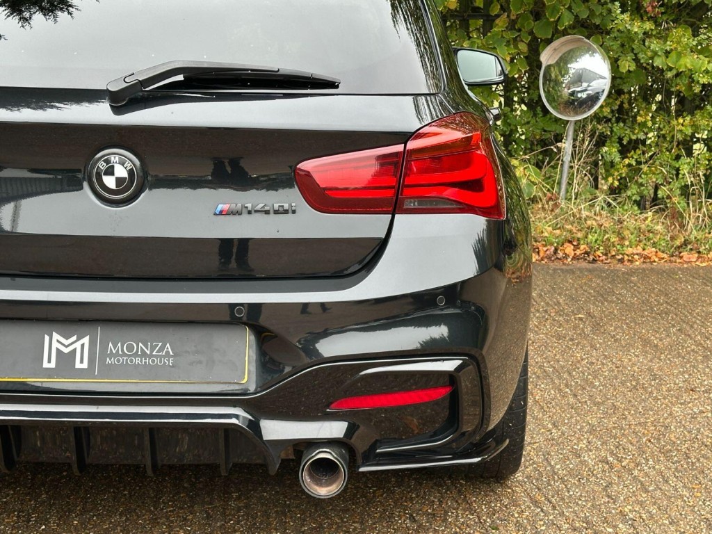 BMW 1 SERIES 3.0 M140i Shadow Edition 5-door 2019