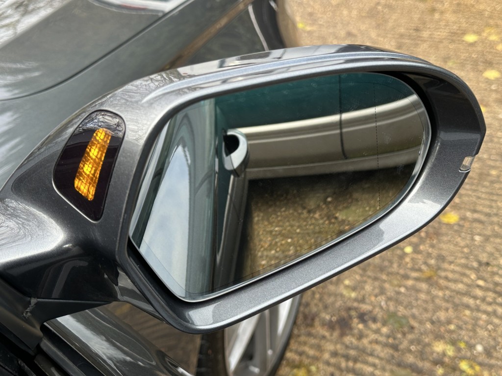 AUDI A6 AVANT 3.0 BiTDI V6 Black Edition 2016