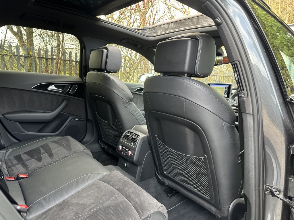 AUDI A6 AVANT 3.0 BiTDI V6 Black Edition 2016