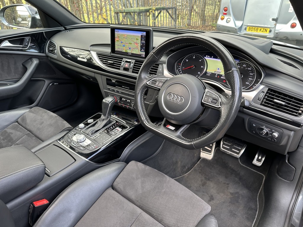 AUDI A6 AVANT 3.0 BiTDI V6 Black Edition 2016