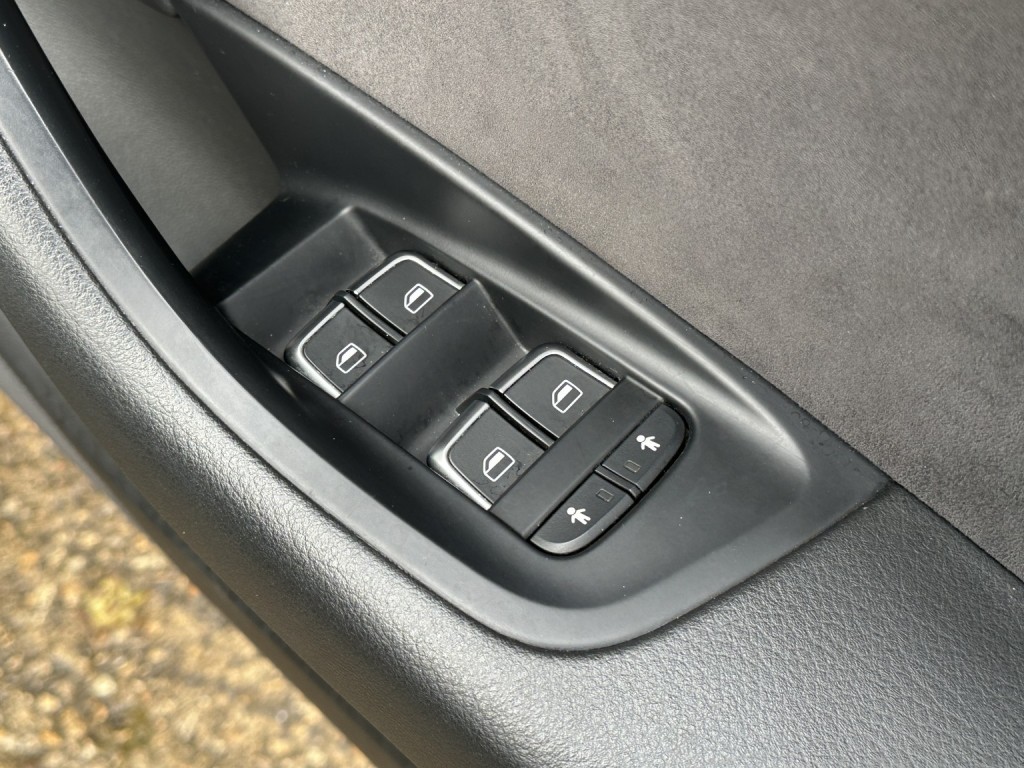 AUDI A6 AVANT 3.0 BiTDI V6 Black Edition 2016