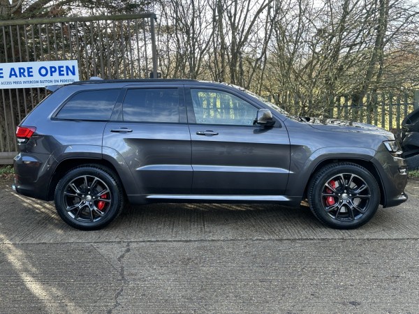 View JEEP GRAND CHEROKEE 6.4 SRT 4WD