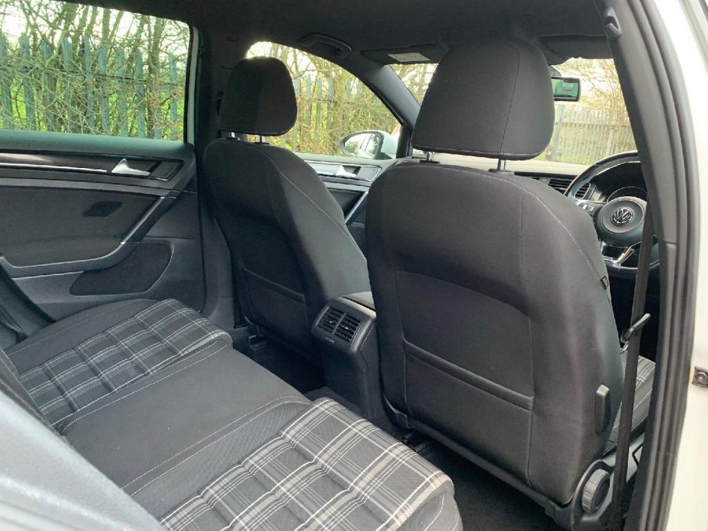 VOLKSWAGEN GOLF 2.0 GTD Hatchback 5dr 2014