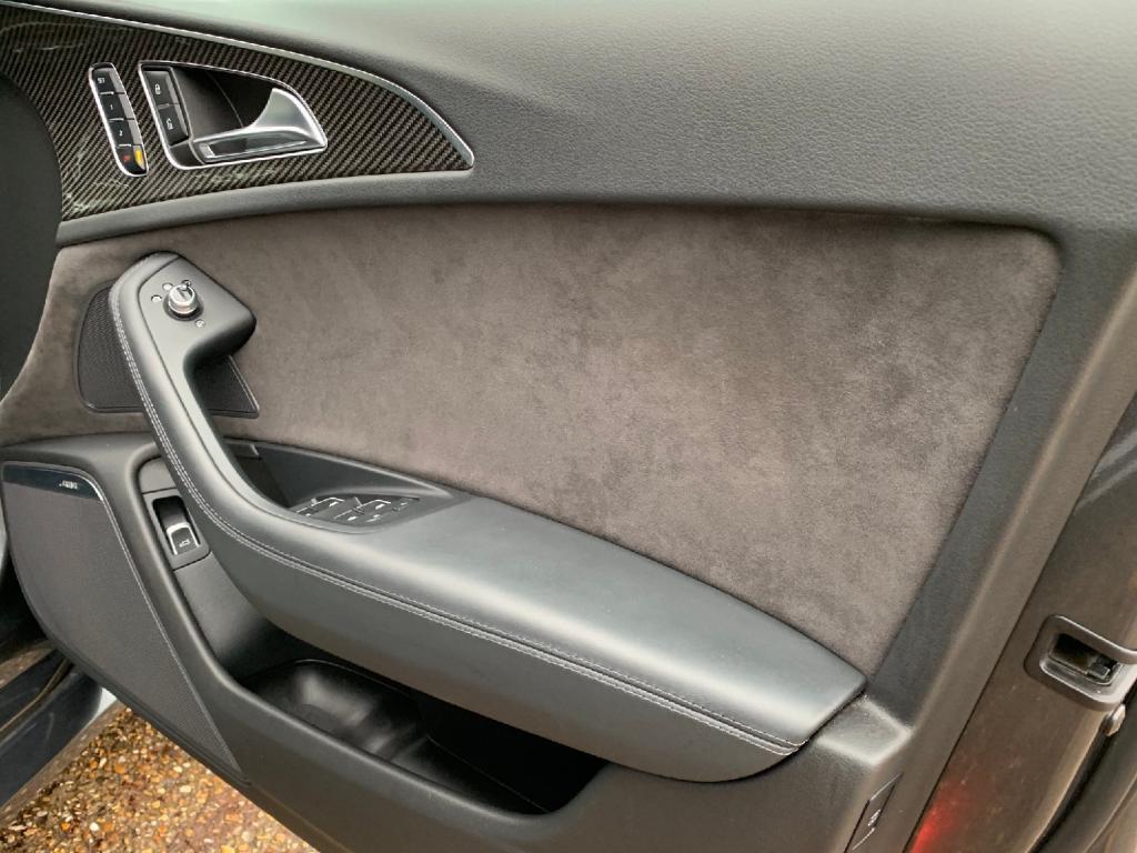 AUDI RS6 Avant 4.0 TFSI V8 Quattro 2015