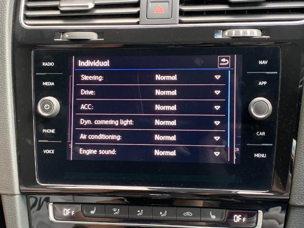 VOLKSWAGEN GOLF 2.0 TSI R Hatchback 5dr DSG 4MOTION 2019