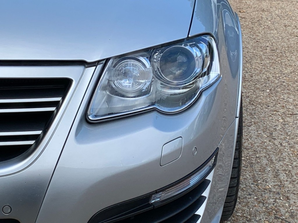 VOLKSWAGEN PASSAT R36 3.6 V6 4MOTION Estate 2009