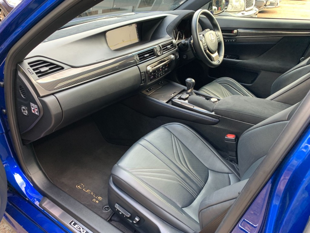 LEXUS GS F 5.0 V8 2016