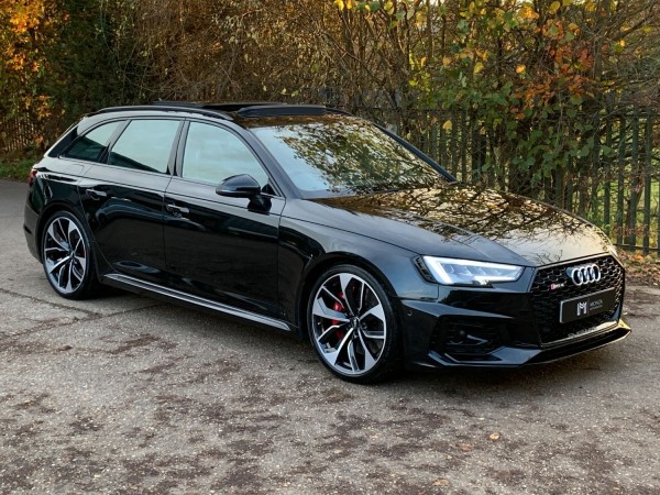 View AUDI RS4 Avant 2.9 TFSI V6 Tiptronic Quattro