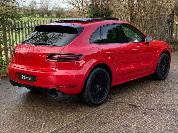 View PORSCHE MACAN 3.0T V6 GTS PDK 4WD