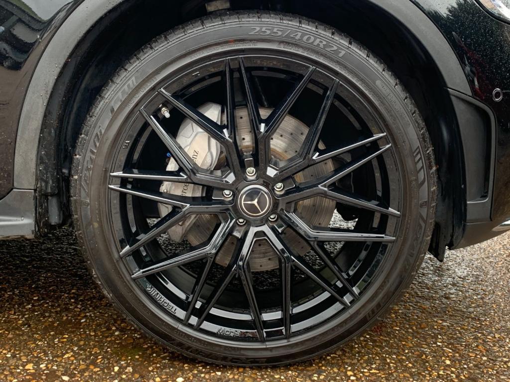 MERCEDES-BENZ GLC 300d AMG Line Premium Plus 4MATIC 2019