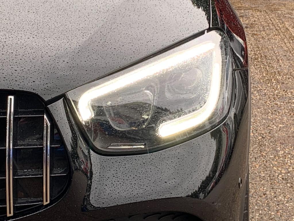 MERCEDES-BENZ GLC 300d AMG Line Premium Plus 4MATIC 2019