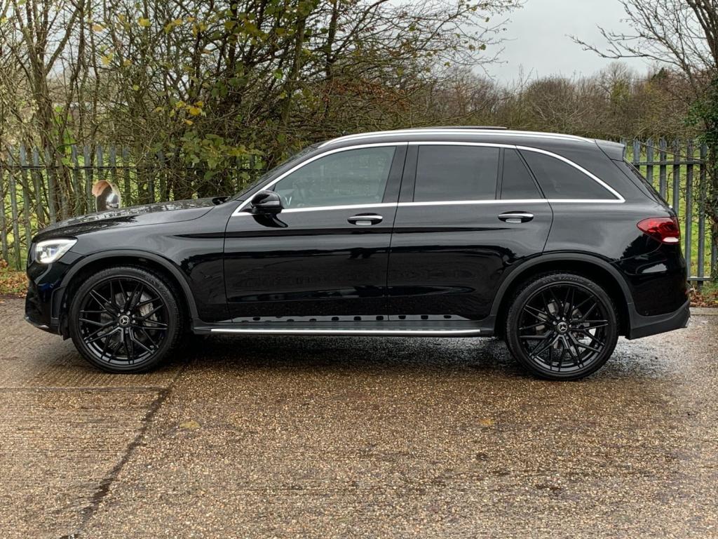 MERCEDES-BENZ GLC 300d AMG Line Premium Plus 4MATIC 2019