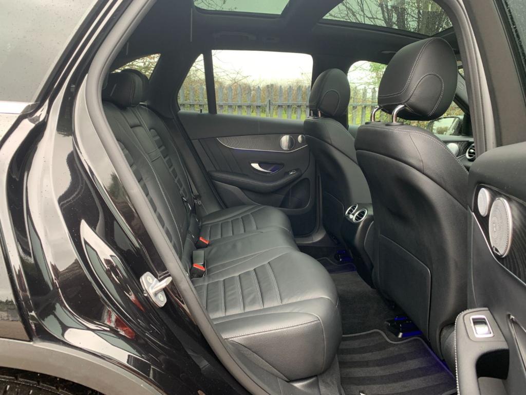 MERCEDES-BENZ GLC 300d AMG Line Premium Plus 4MATIC 2019