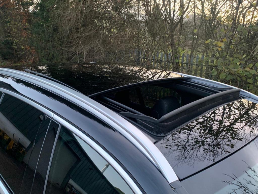 MERCEDES-BENZ GLC 300d AMG Line Premium Plus 4MATIC 2019