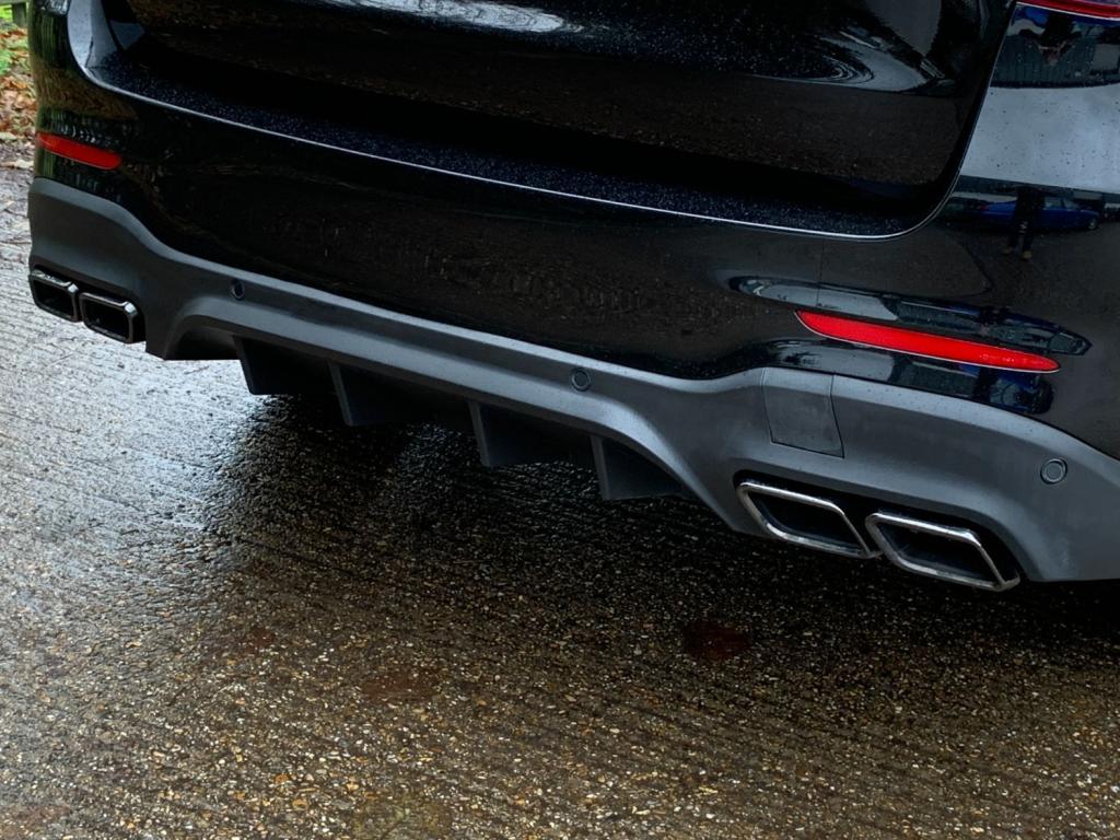 MERCEDES-BENZ GLC 300d AMG Line Premium Plus 4MATIC 2019