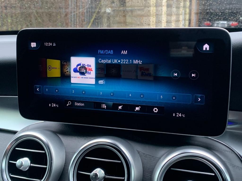 MERCEDES-BENZ GLC 300d AMG Line Premium Plus 4MATIC 2019