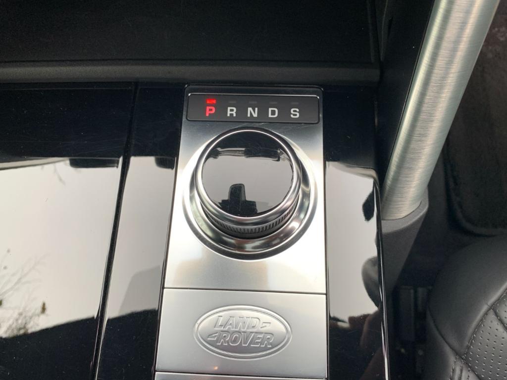 LAND ROVER DISCOVERY 3.0 SD V6 HSE 4WD 2019