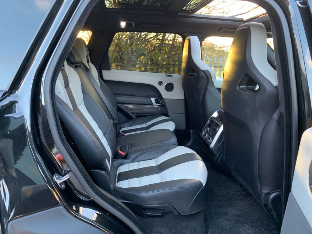 LAND ROVER RANGE ROVER SPORT 5.0 V8 SVR 2017