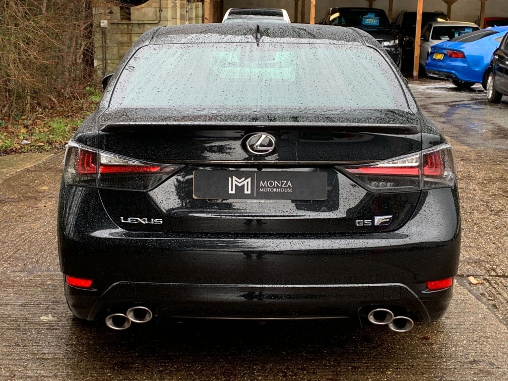 LEXUS GS F 5.0 V8 2016