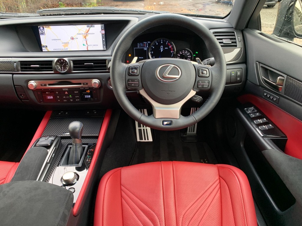 LEXUS GS F 5.0 V8 2016