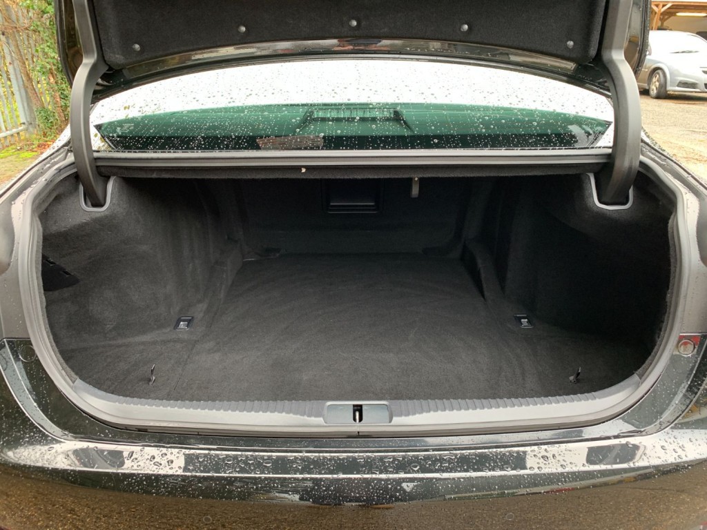 LEXUS GS F 5.0 V8 2016