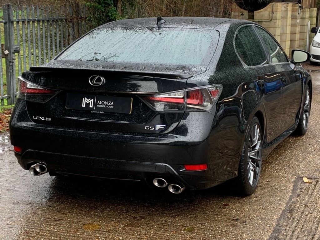 LEXUS GS F 5.0 V8 2016