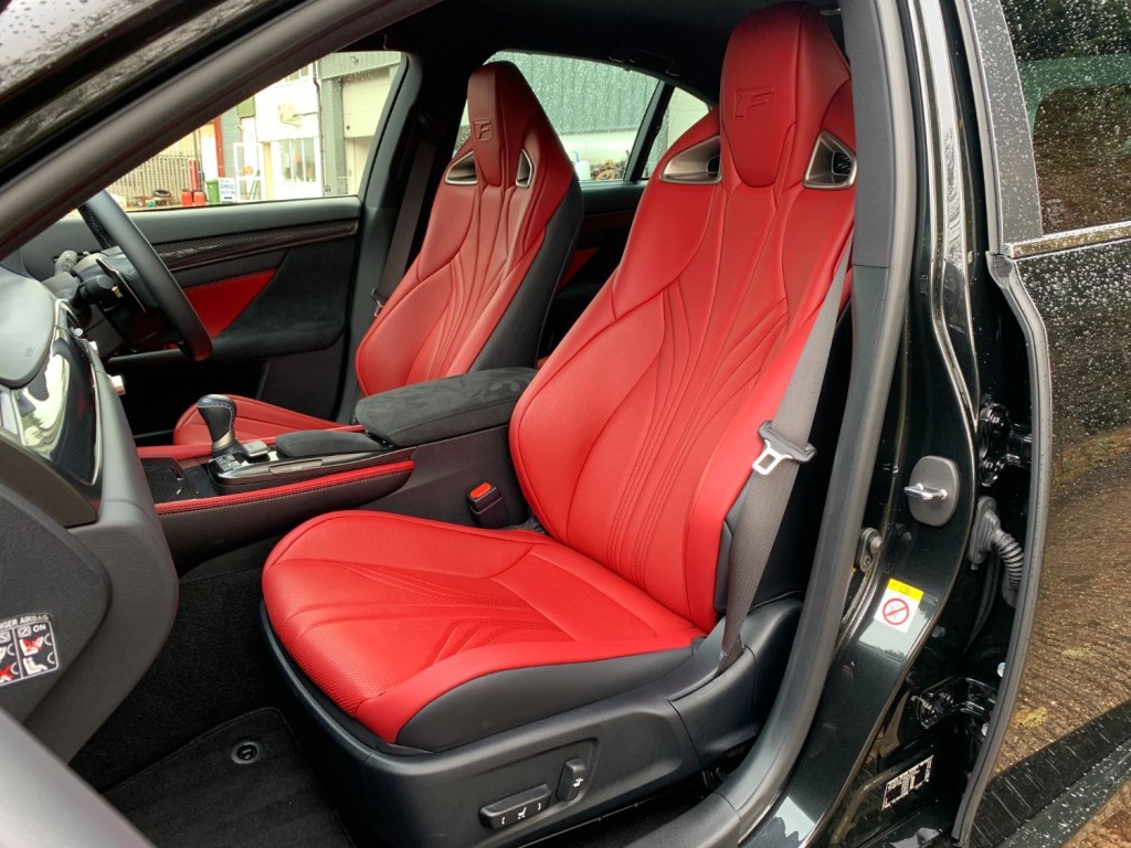 LEXUS GS F 5.0 V8 2016