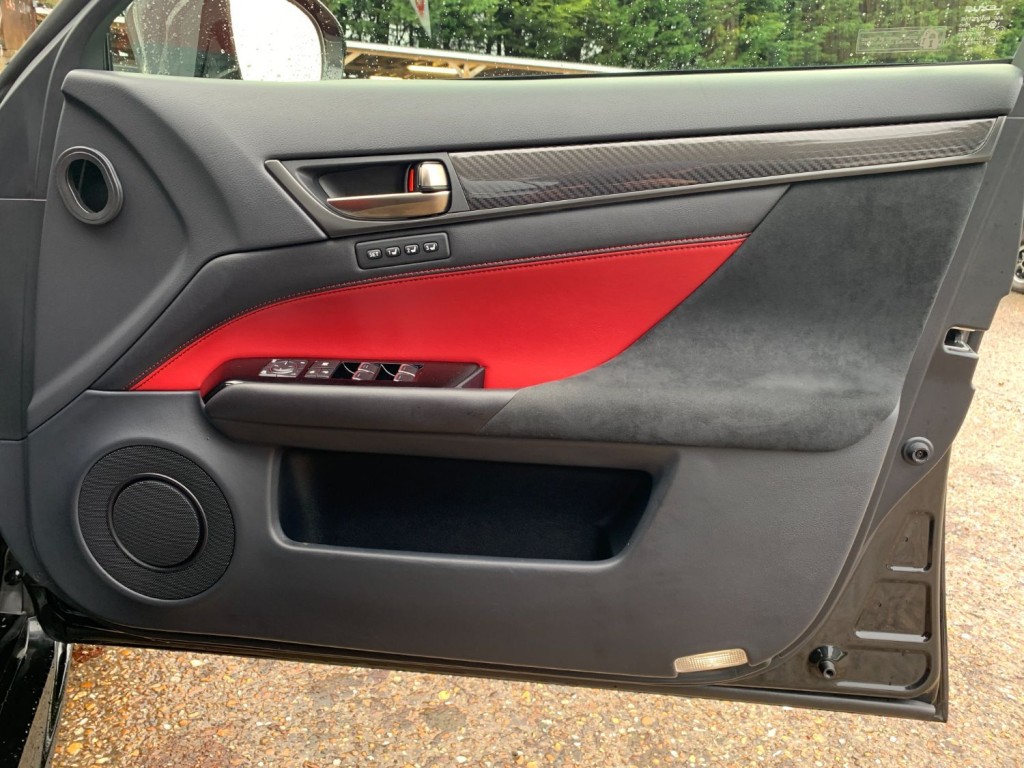 LEXUS GS F 5.0 V8 2016