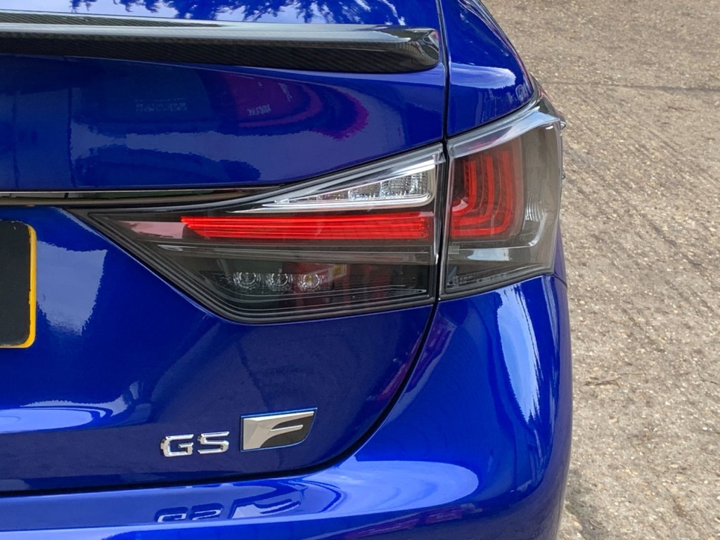 LEXUS GS F 5.0 V8 2016