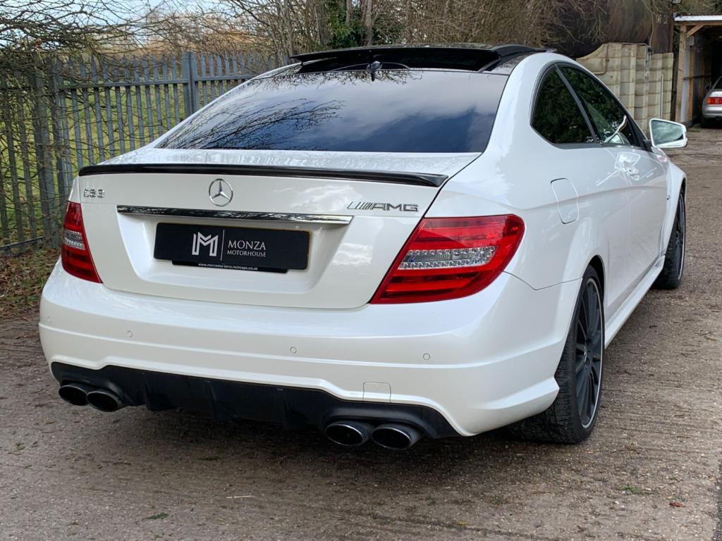 MERCEDES-BENZ C CLASS C63 AMG MCT 7S 2012