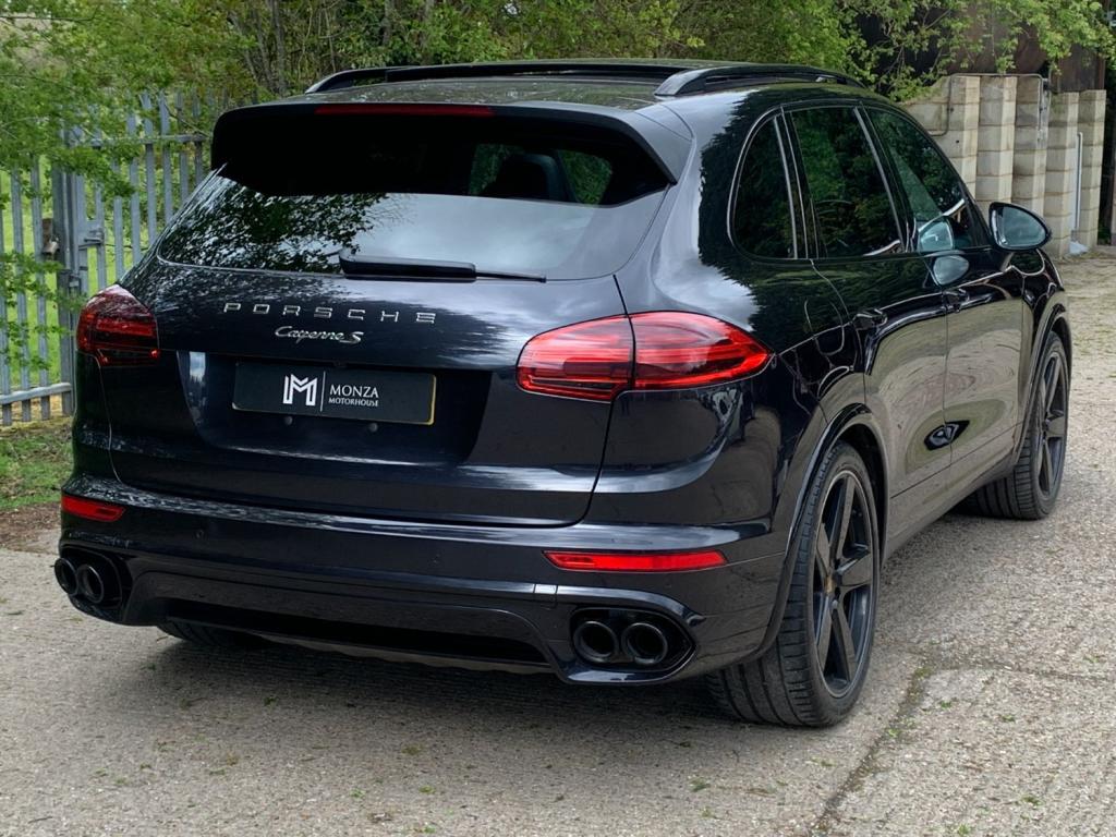 PORSCHE CAYENNE 4.2 TD S Tiptronic 4WD 2016