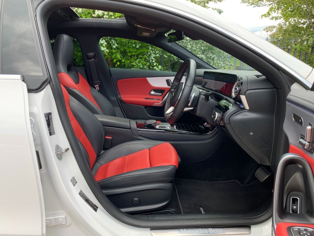 MERCEDES-BENZ CLA 220d AMG Line Premium Plus DCT 4dr 2019