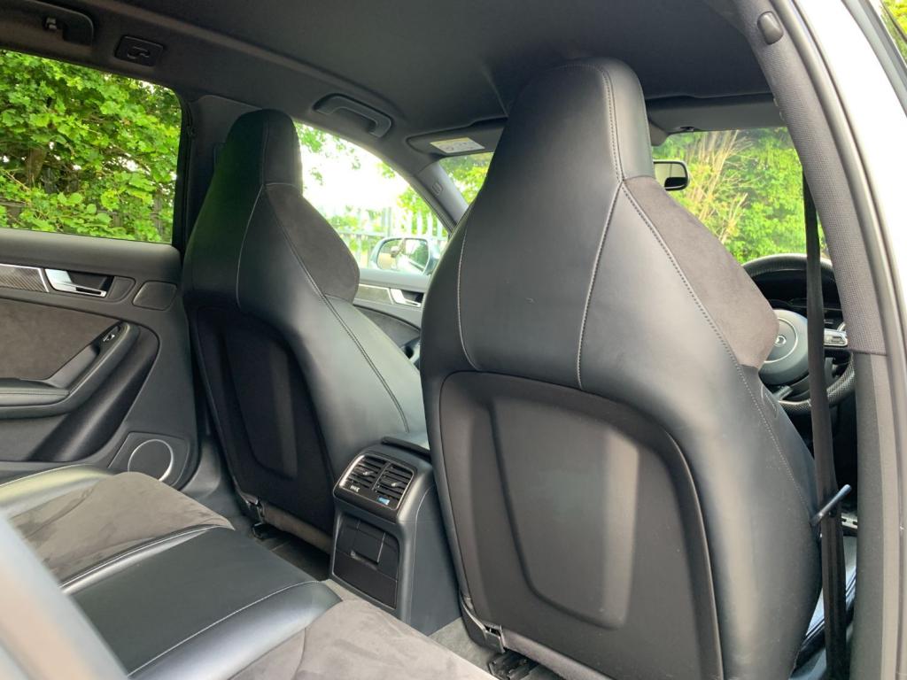 AUDI RS4 Avant 4.2 FSI V8 S Tronic Quattro 2015