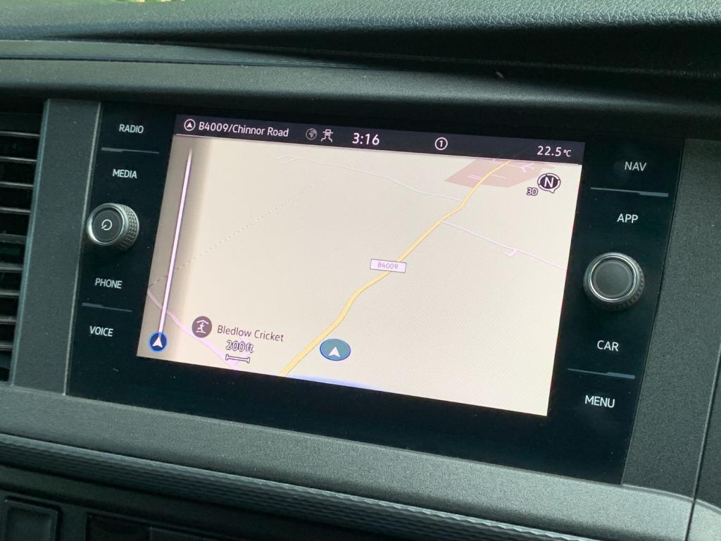 VOLKSWAGEN TRANSPORTER 2.0 TDI T28 T6.1 Highline DSG LWB - Camper Conversion 19K Build 2021