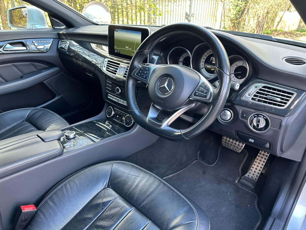 MERCEDES-BENZ CLS 350d V6 AMG Line Premium Plus Shooting Brake G-Tronic+ 2015
