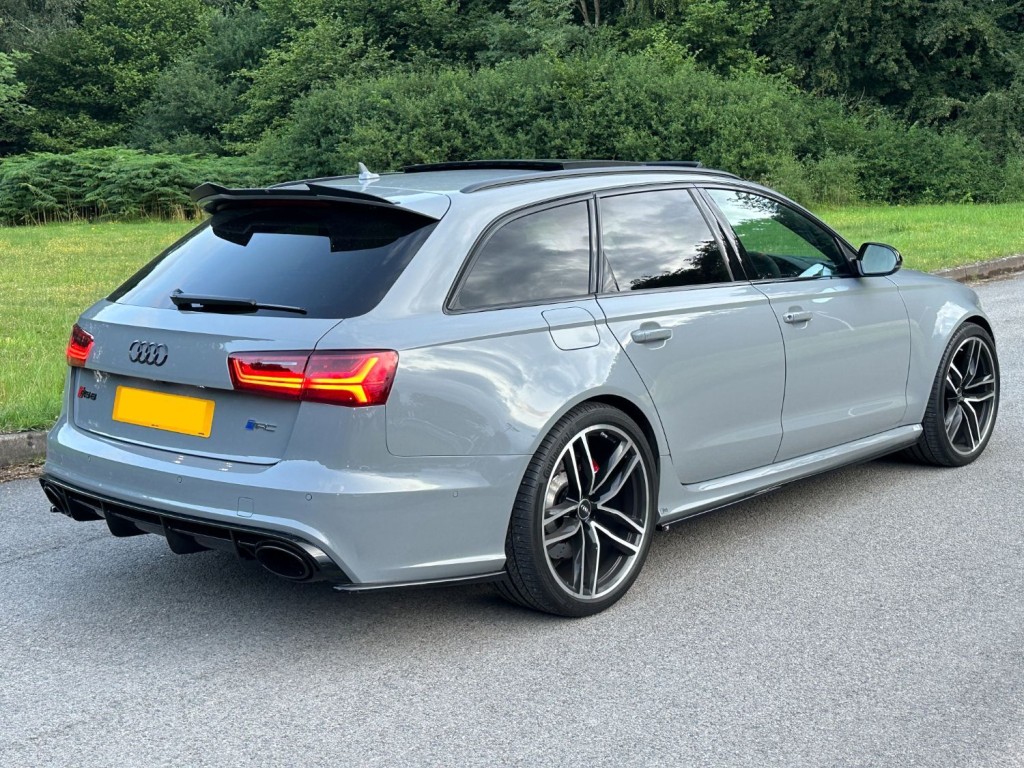AUDI RS6 Avant 4.0 TFSI V8 Tiptronic Quattro 2016